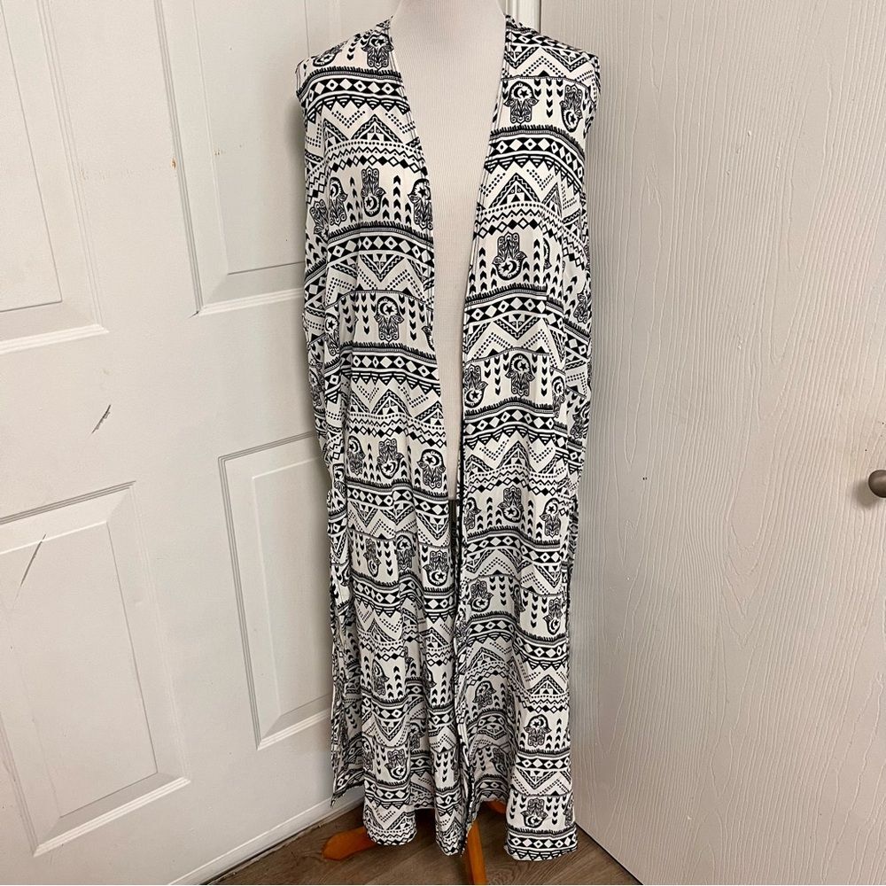 LulaRoe Joy Duster Hamsa E1*